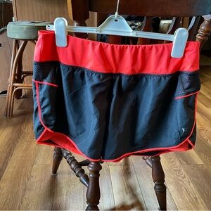 Danskin size large shorts